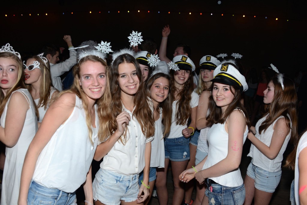 ../Images/Jeugddisco White Edition 120.jpg